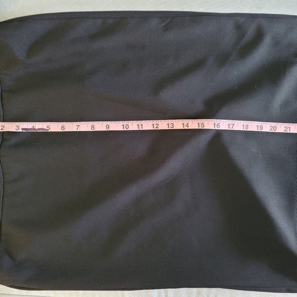 Skirt and jacket office suit - Picture 2 of 2